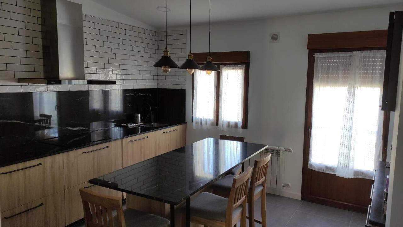 Casa Valparaiso San Martin de Laspra Eksteriør bilde